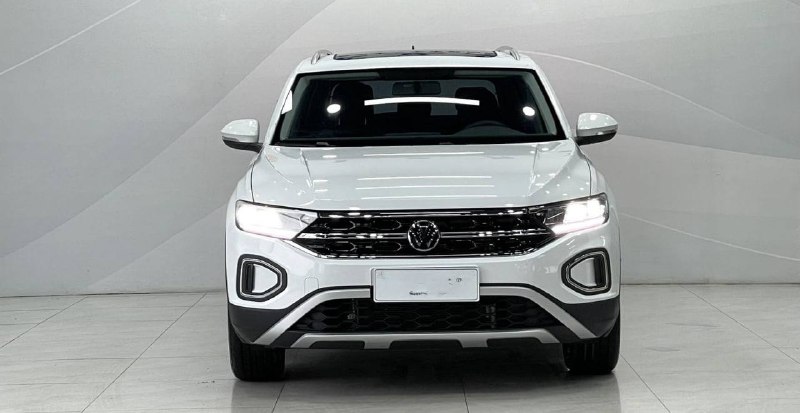 Volkswagen T-Roc фото 3