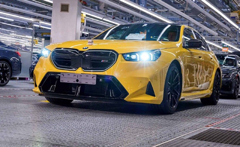 На конвейер встал BMW M5 нового поколения G90 3