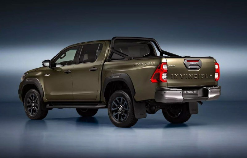 Toyota рассекретила характеристики дизельного гибрида Hilux 3