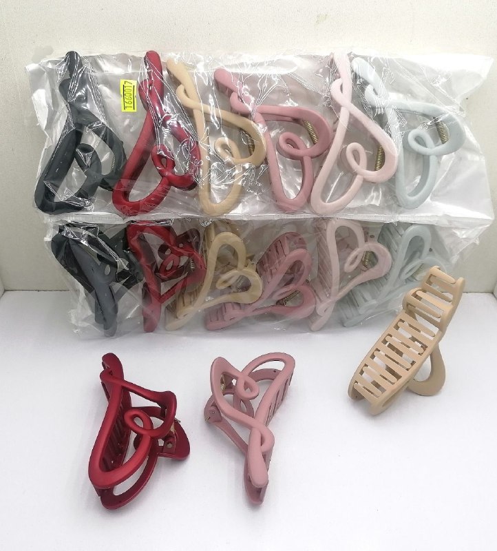پخش خرازی و اسباب بازی جهان بین: کد کالا 1660017کلیپس قلب دنباله دار شمعی قیمت یک عدد ۶۹۰۰۰ تومان قیمت یک جین ۸۲۸۰۰۰ تومان http://jahanbinshop.ir@CKARAZI