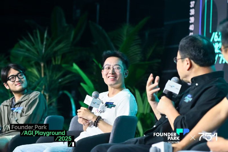 非常enjoy和一代一代优秀创业者们共同的思想碰撞，以及开心的相互激发