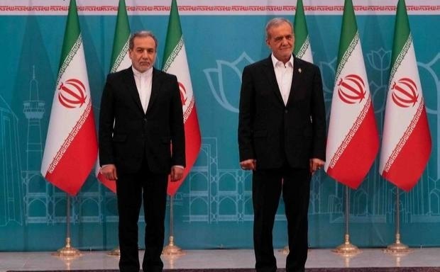 روزنامه دنیای اقتصاد: عراقچی: با عزمی راسخ برای صیانت از حقوق ملت ایران و اعتلای نام کشور در عرصه بین‌الملل گام برمی‌داریم🔹پیام قدردانی وزیر ا