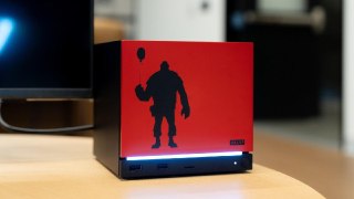 Valve существенно повысила цены на Steam Deck OLED  Версия на 1 ТБ теперь стоит 950 долларов (~67 300 рублей) вместо 650 долларов (~46 000 рублей).  Модель на 512 ГБ подорожала до 790 долларов (~58 000 рублей) — ранее консоль стоила 550 долларов (~39 000 р