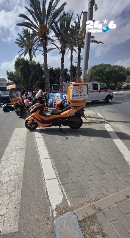 🇮🇱 A motorcyclist was slightly injured in a traffic accident on Route 60 near Shaar Binyamin. The medical teams of the Rescue Union were called to the entrance to Shaar Binyamin following a car accident between a car and a motorcycle. The motorcyclist, about 24 years old, was slightly injured and received medical treatment on the spot.
