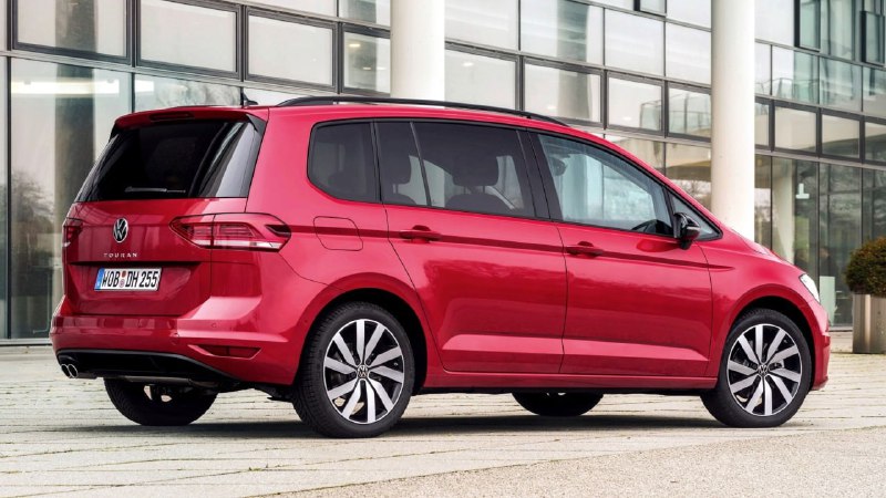Volkswagen снимает с производства компактвэн Touran 4