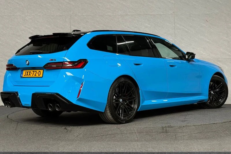 ///M Touring покорил Нидерланды: каждый четвёртый универсал 5-й серии — это M5&#
