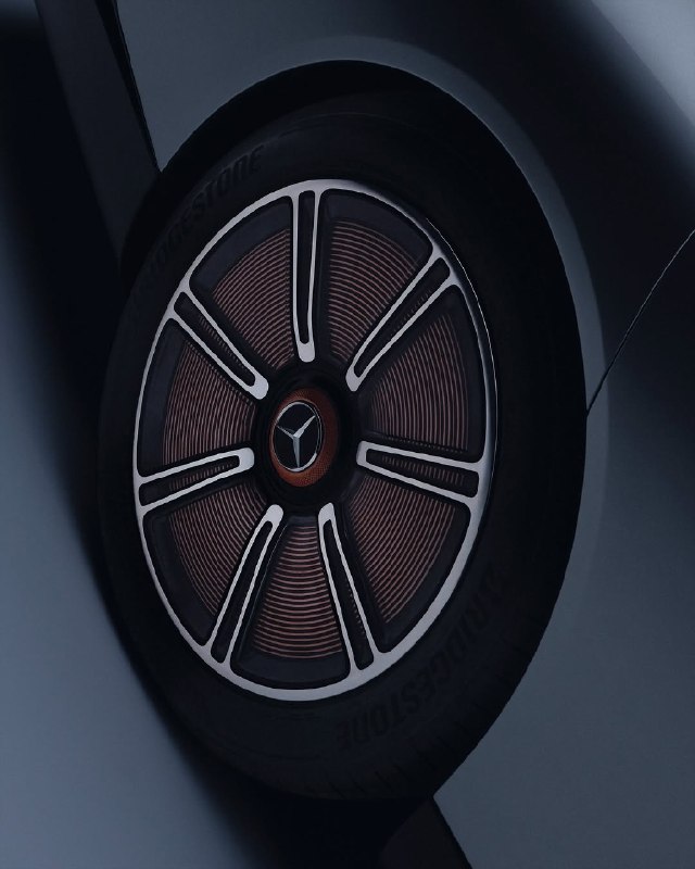 Mercedes-Benz, VISION EQXX, проехал 1008 километров от Штутгарта до Кассиса, при этом заряда батареи 7