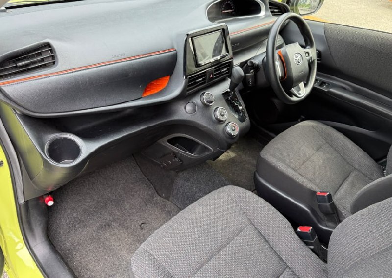 Toyota Sienta 2022 фото 4