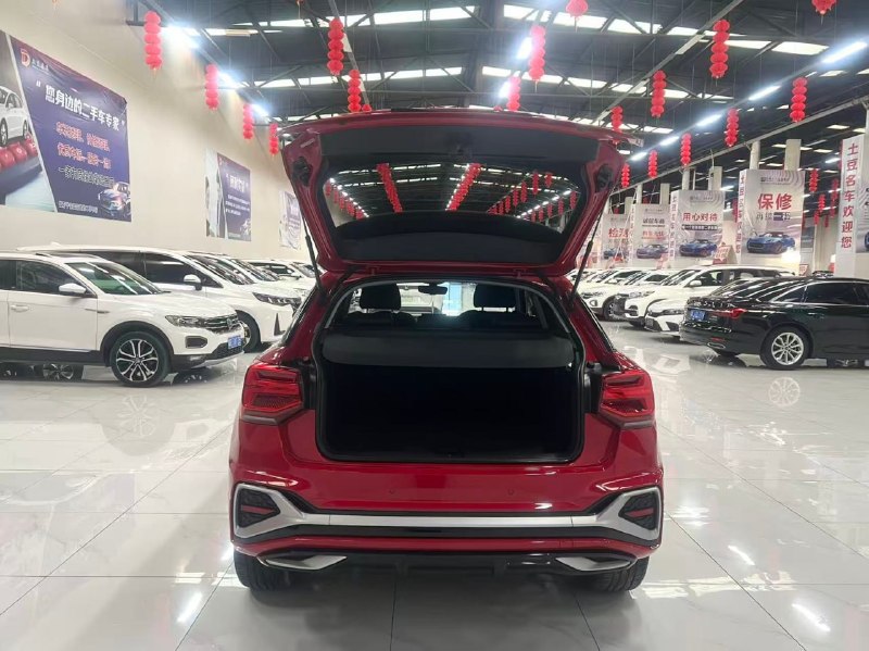 Audi Q2l фото 5