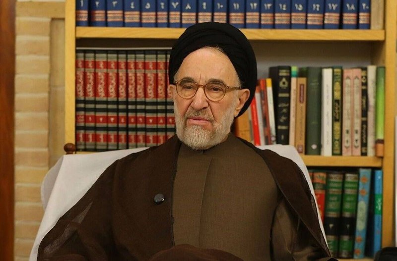 اعتمادآنلاین: 🔻سیدمحمد خاتمی: بقاء و موجودیت خود را به دشمن تحمیل کرده‌ایم🔹سیدمحمد خاتمی امروز - ۲۵ مرداد - در دیدار با جمعی از اهالی 