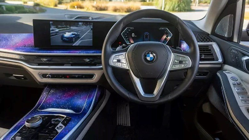 Кроссовер BMW X7 получил уникальную версию 3