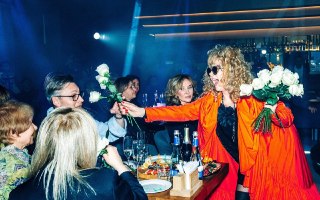 Ежегодный фестиваль поклонников Аллы Пугачевой в Москве отменили после доносаАрт-фестиваль поклонников Аллы Пугачевой «Пугачевская весна», который должен был пройти в день рождения певицы 15 апреля в московском клубе «Огород», отменили. Об этом сообщил про