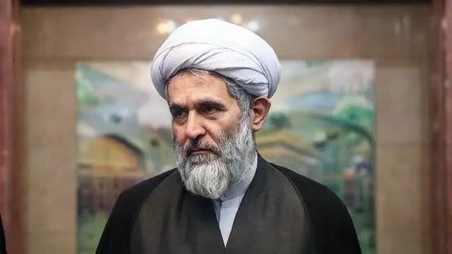 تهران نیوز: اصناف به دولتمردان کمک کردند تا پشتیبانی رزم به خوبی انجام شودرئیس سازمان بسیج مستضعفین در مراسم گرامیداشت روز بسیج اصنا
