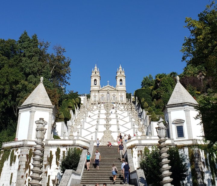 兩個冷門的葡國城市: 孕育葡萄牙王國的古馬良斯(Guimarães)與孕育國教的巴加(Braga)