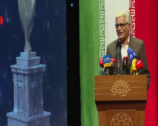 🎦 Azhadei, Sadabsima journalist, received the Persian National Medal of Life