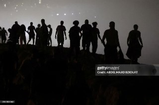 Более 50 тысяч человек незаконно проникли на территорию испанской Сеуты с 30 июля, около 25 тысяч из них уже добровольно вернулись в Марокко, сообщает МВД Испании.   Как пишет El Pais, многие решили вернуться в Марокко после того, как провели ночь на улице