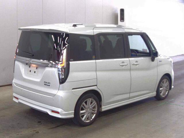 Toyota Roomy 2017 фото 4