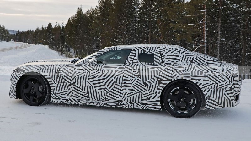 Первая модель перезапущенного бренда Jaguar проходит зимние испытания 6