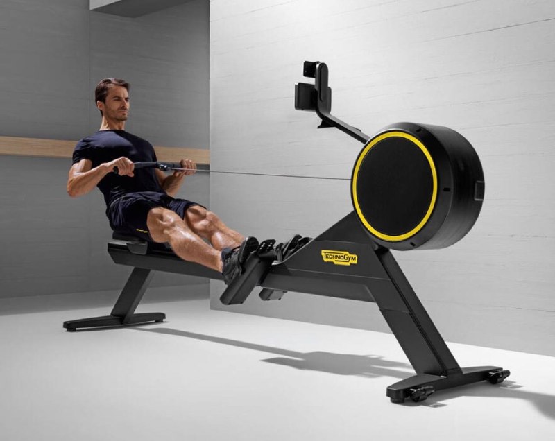 Продаю гребной тренажёр Technogym Skillrow 🖤 — фото 1