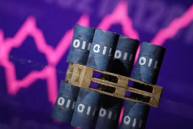 تجارت‌ نیوز: 🔻نفت در محدوده ۸۸ دلار ماند▪️قیمت نفت در آغاز معاملات امروز تقریباً ثابت ماند و رشد بیش از ۵ درصدی هفته گذشته را حفظ کرد