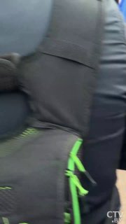 מטוס עם תושבי אליושקי על סיפונו נחת בשדה התעופה גומל. כאן התקיימה גם פגישה של משלחות מבלארוס, רוסיה ואוקראי…