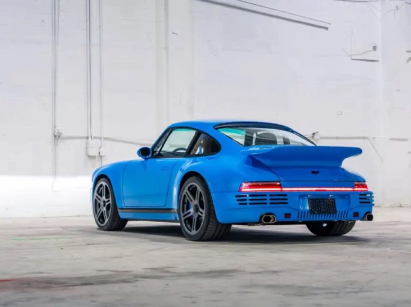 За тюнингованный Porsche 911 хотят получить 3 млн долларов 2