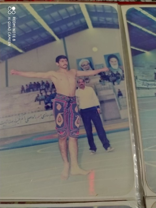 ورزش زورخانه ای کشور: مسابقات کشتی پهلوانی و هنر های فردی قهرمان کشوری اراک ۱۳۶۴ دارو زنده یاد آقای احمد غلامی از سبزوار چرخ چمنی فردین کریمی