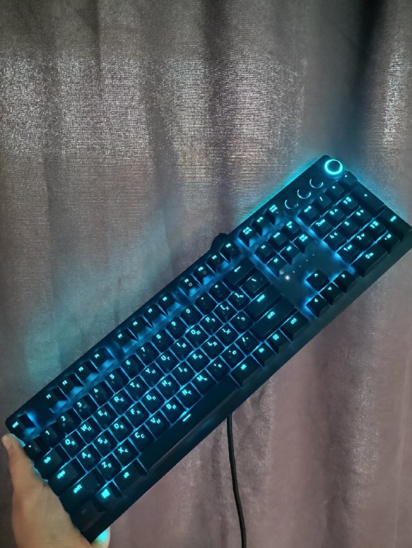Продам киберспортивную оптическую клавиатуру Razer Huntsman Elite — фото 1