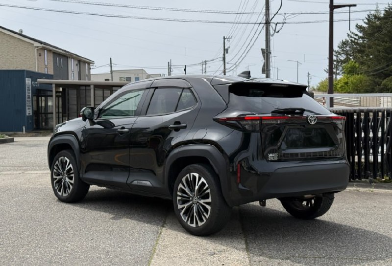 Toyota Yaris Cross 2022 фото 2