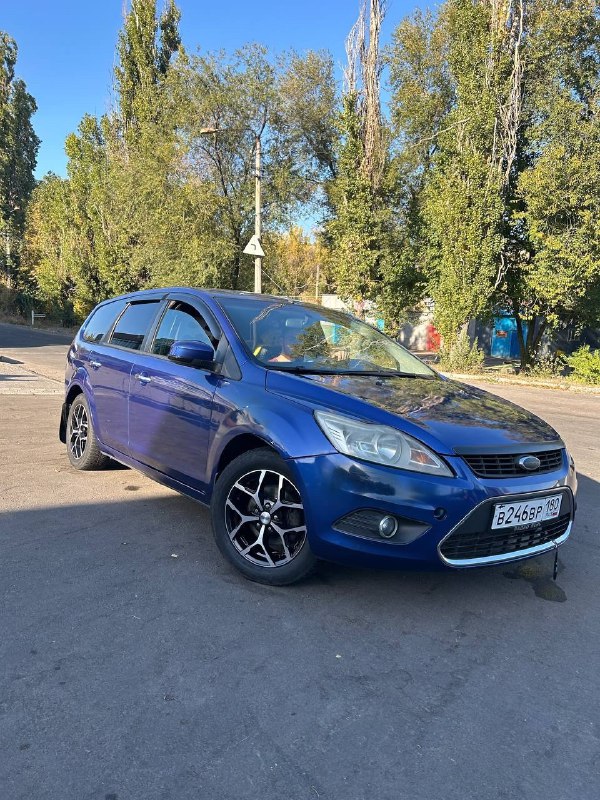 1.6 обычный 16клоп универсал 2011 год рест механика на ходу каждый день ни разу не подвел поменял сц... - фотография