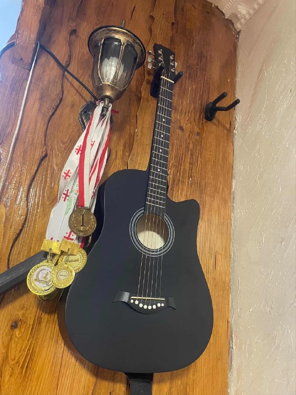 250 Лари, Батуми — фото 1