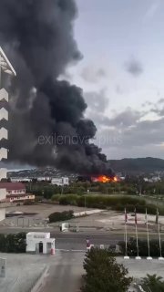 מוקדם יותר הבוקר תקפו כוחות אוקראינים שני מחסני נפט בסוצ'י: מחסן הנפט Adlerskaya, ליד נמל התעופה הבינלאומי…