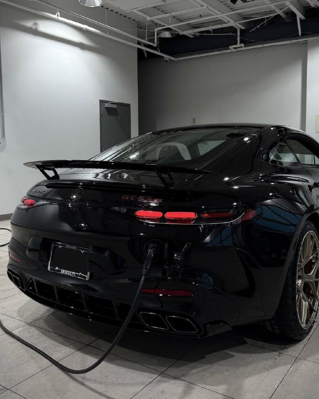 BATMAN NEW CAR: AMG GT 63 S E 840 HP 4.0-L V8 BITURBO 4MATIC+ Hybrid 10