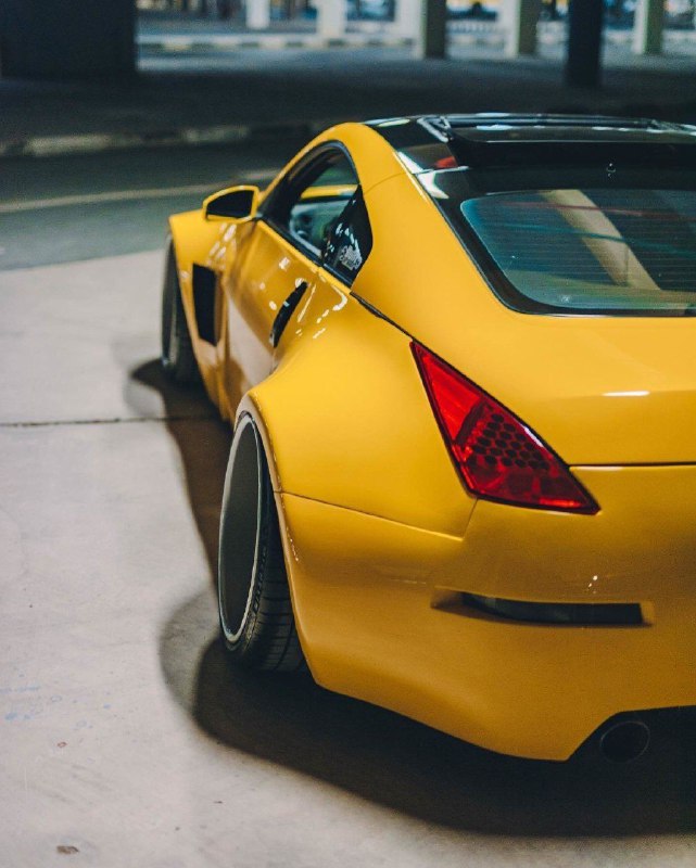 Nissan 350z 4