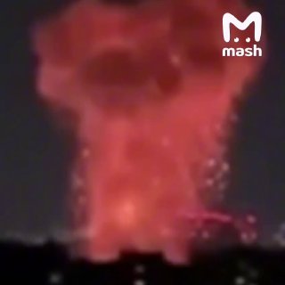 Больше десяти взрывов за полчаса в Киеве — ВС РФ атакуют город ракетами "Искандер". В нескольких районах пропал свет.Местные пишут, что прилёты произошли ещё до воздушной тревоги. Предварительно, под удар попала ТЭЦ-5 — после взрывов там начался пожар.Такж