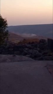מקורות סוריים דחופים: הפצצת ארטילריה של הכיבוש בסביבת העיירה עבדין באזור אגן הירמוך באזור הכפרי של נפת דרעא.