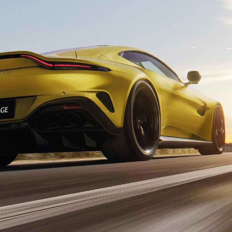 2025 Aston Martin Vantage 5