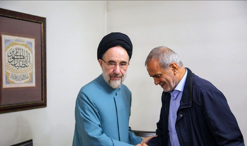 کانال خبری مطبوعات در شهر: 💢سید محمد خاتمی: بعد از جنگ فرصتی فوق العاده برای کشور و مردم پدید آمد که جلوه آن را در تفاهم نامه ژنو می بینیم!تفاهم نا