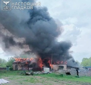 Россия и Украины вновь обвиняют друг друга в нарушении перемирия⚪️ Обстрелы России. Накануне вечером Минобороны РФ заявило, что украинские военные атаковали дронами и артиллерией позиции российских войск, а также гражданские объекты в Белгородской, Куурско