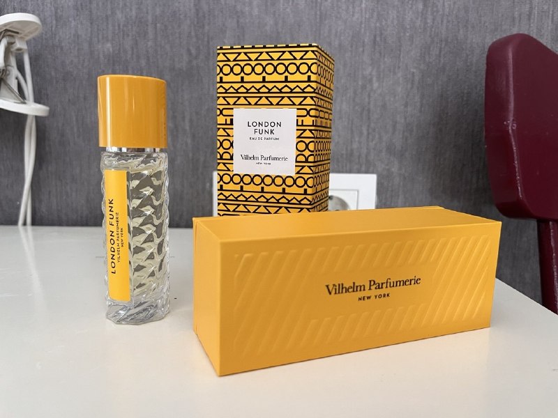 Полная 20-ка Vilhelm Parfumerie «London Funk».С коробкой, без пары пшиков.Брала на randewoo.Не смогл — фото 1