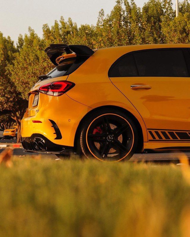 Mercedes Benz A45S 8