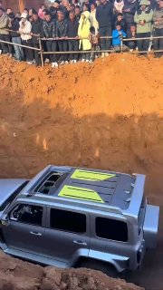 Очередное видео из Китая, показывающее жесткость кузова TANK 300https://t.me/soc
