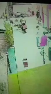 צעיר מציל את חבריו מניסיון התנקשות בעיירה טאפס שבמחוז דרעא