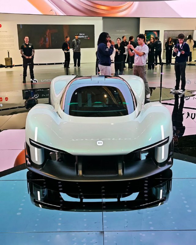 MWC 2026 в Барселоне: первый реальный взгляд на совершенно новый гиперкар Xiaomi Vision GT 5