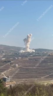 ️🇱🇧🇮🇱 צילומים המציגים את הפיצוץ הישראלי שפקד את העיירה חדתא שבדרום לבנון.