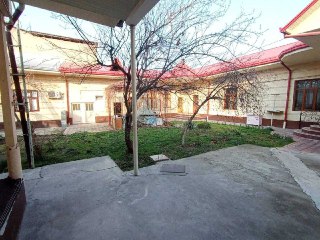 Продаётся дом под бизнес в Ракат Махалле ул. Урикзар 7,2 сотки