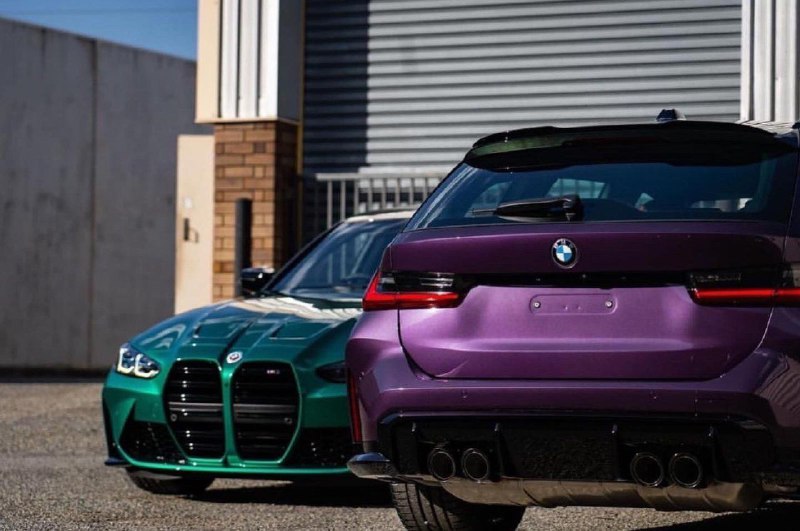 BMW M3 Competition Touring  Daytona Violet 3