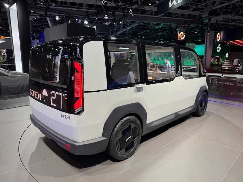 Kia анонсировала выход семейства коммерческих фургонов 4