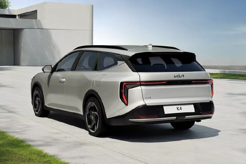 Названы цены на универсал Kia K4 Sportswagon