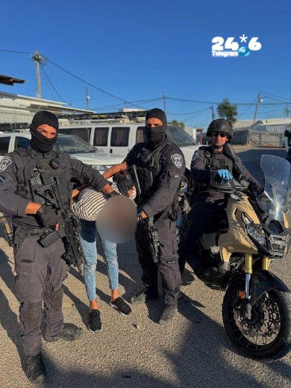 🇮🇱 חודשים לאחר שגנב אופנוע יוקרתי מאזור גוש דן, תושב הכפר הפלסטיני חלחול בן 31 נעצר. האופנוע נתפס כשהוא מ…